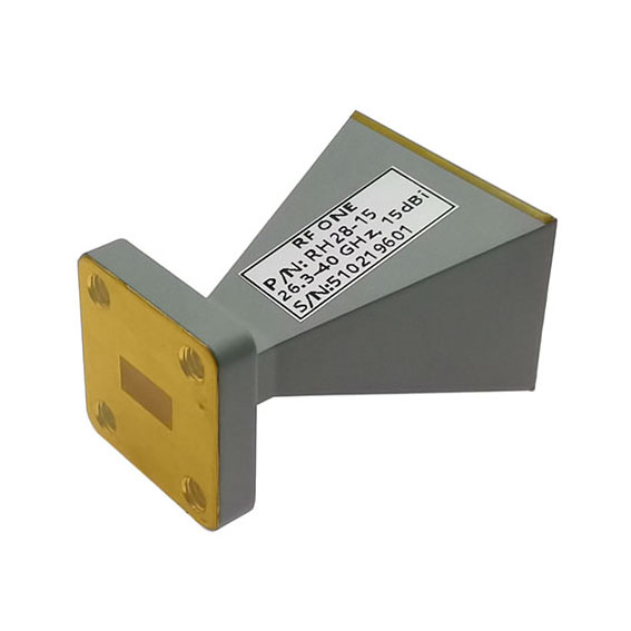 15 dBi Gain, 26.3-40 GHz, WR28 Standard Gain Horn with UBR320 Flange