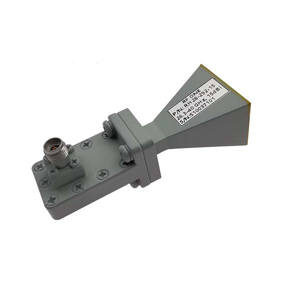 15 dBi Gain, 26.3-40 GHz, WR28 Standard Gain Horn with 2.92mm Female Port