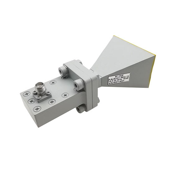 15 dBi Gain, 14.5-22 GHz, WR51 Standard Gain Horn with SMA Female Port